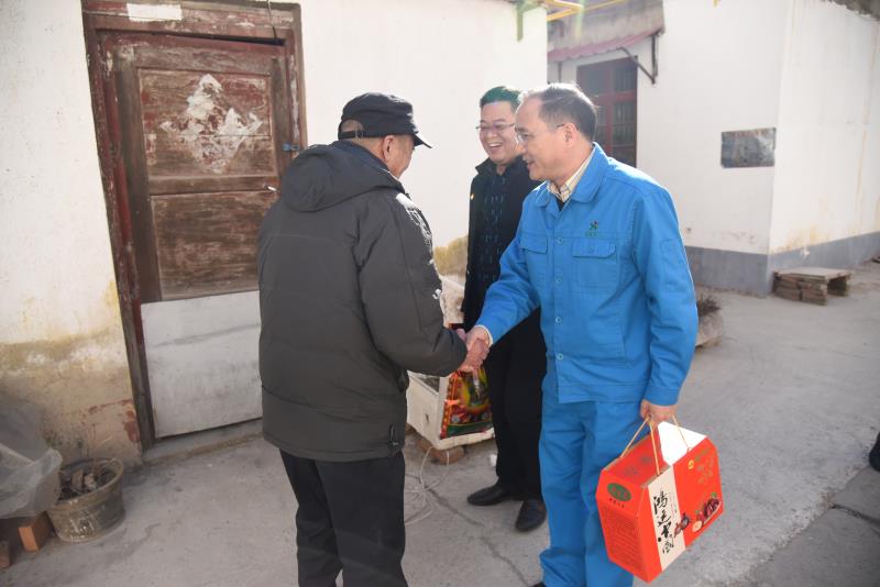春节送温暖   玩球在线（中国）在行动